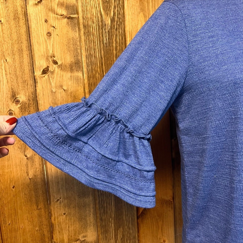 NWOT Cable & Gauge Medium Blue Bell Sleeve Boho Shirt Blouse - Picture 3 of 8